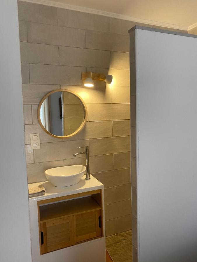 Chez Adri Et Lea Apartment Бигулия Екстериор снимка