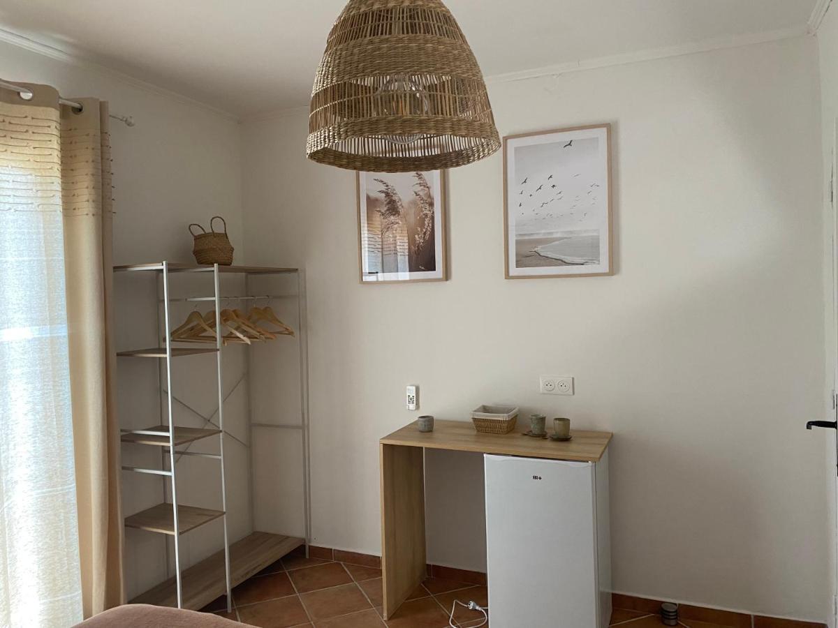 Chez Adri Et Lea Apartment Бигулия Екстериор снимка
